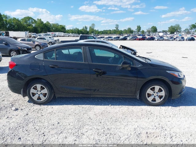 1G1BC5SM8J7188443 Chevrolet Cruze Ls Auto