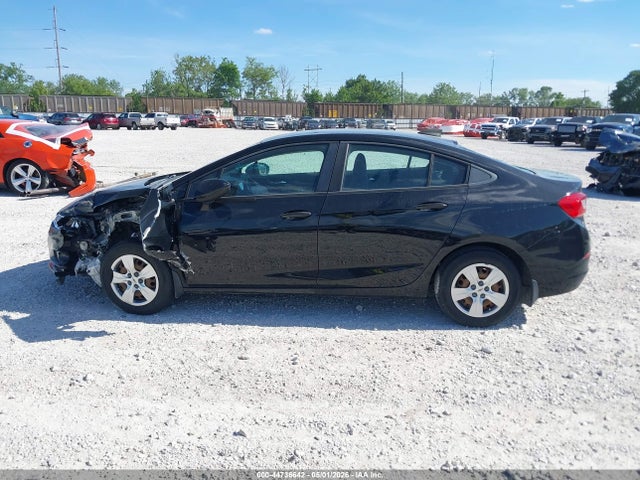 1G1BC5SM8J7188443 Chevrolet Cruze Ls Auto