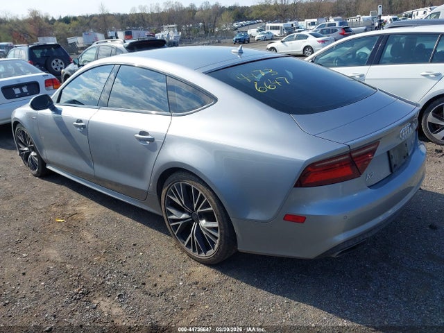 2017 AUDI A7 WAUW2AFCXHN058334 Photo 2