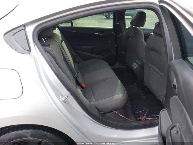 3G1BE6SM5JS651933 Chevrolet Cruze Lt Auto
