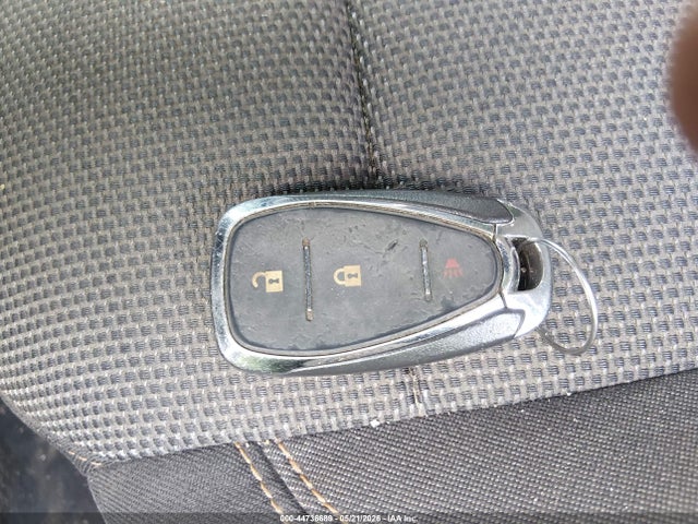 Продажа на аукционе авто 2021 Chevrolet Traverse Fwd Ls, vin: 1GNERFKW0MJ272183, номер лота: 44736689