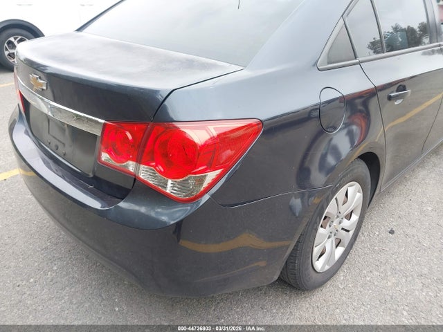 Chevrolet Cruze Ls Auto 2015 1G1PA5SH2F7297888 Image 17