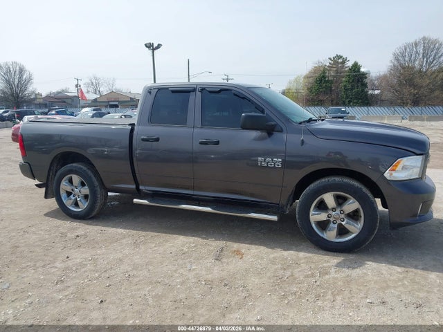 44736879 :رقم المزاد ، 1C6RR7FG9JS273588 vin ، 2018 Ram 1500 Express  4x4 6'4 Box مزاد بيع