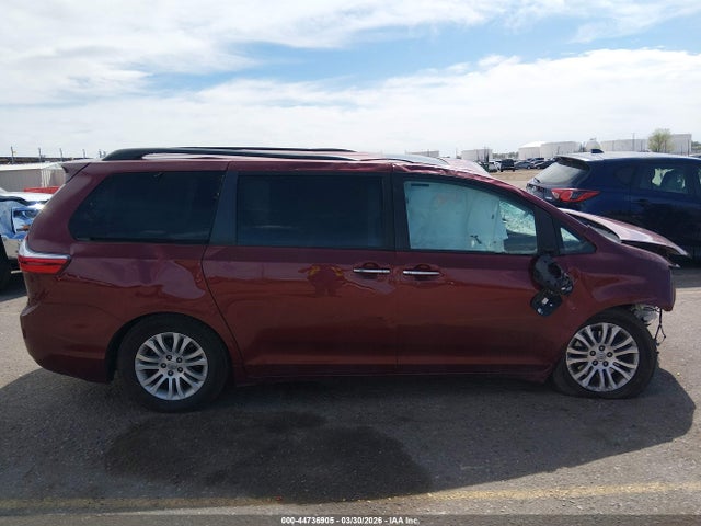 Продаж на аукціоні авто 2017 Toyota Sienna Xle Premium 8 Passenger, vin: 5TDYZ3DC6HS826312, номер лоту: 44736905