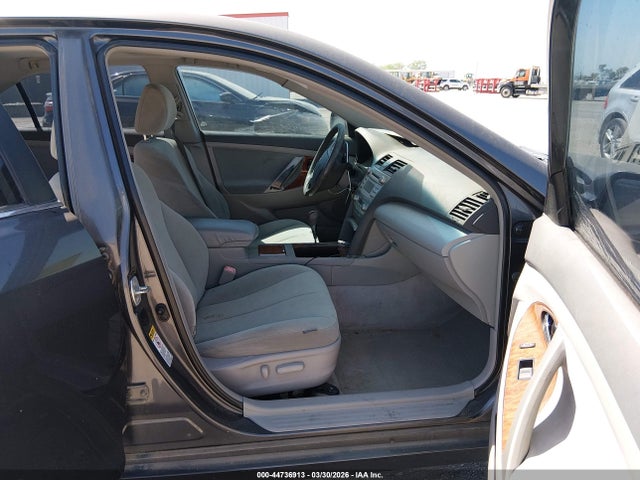 2009 Toyota Camry Xle მანქანა იყიდება აუქციონზე, vin: 4T1BE46K79U300100, აუქციონის ნომერი: 44736913