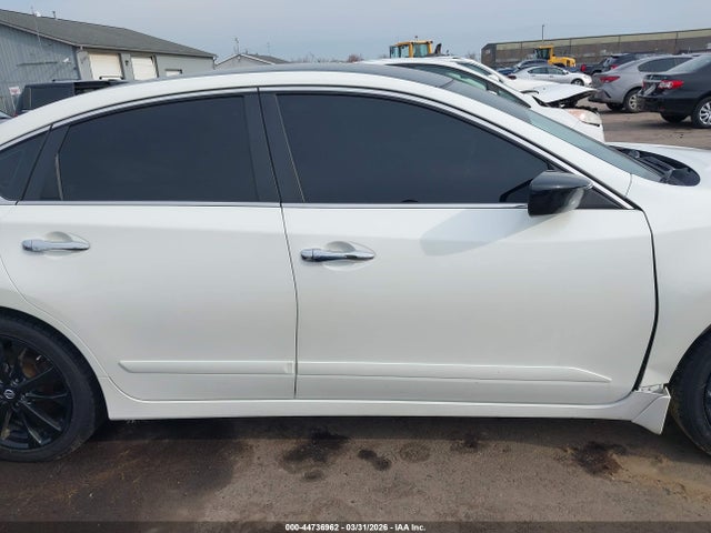 Продажа на аукционе авто 2017 Nissan Altima 2.5 Sr, vin: 1N4AL3AP5HC174462, номер лота: 44736962