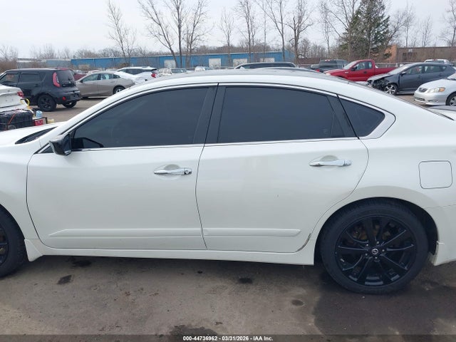 Продажа на аукционе авто 2017 Nissan Altima 2.5 Sr, vin: 1N4AL3AP5HC174462, номер лота: 44736962