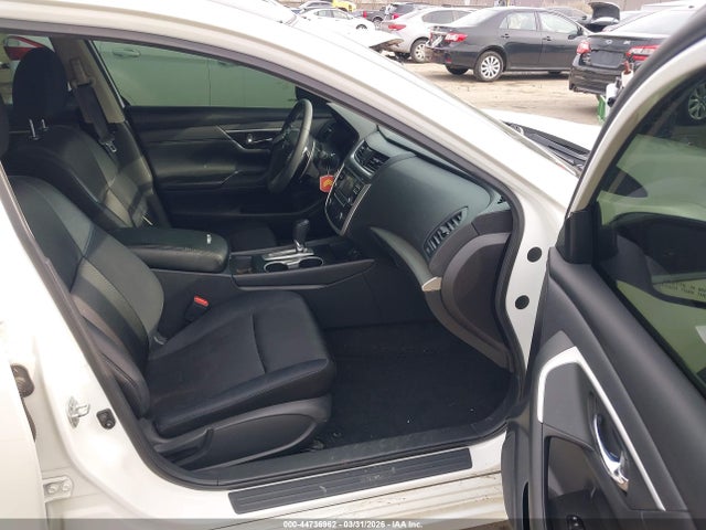 Продажа на аукционе авто 2017 Nissan Altima 2.5 Sr, vin: 1N4AL3AP5HC174462, номер лота: 44736962