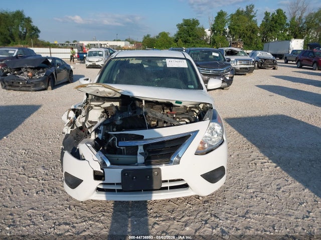 Продаж на аукціоні авто 2017 Nissan Versa 1.6 S, vin: 3N1CN7AP6HL833693, номер лоту: 44736993