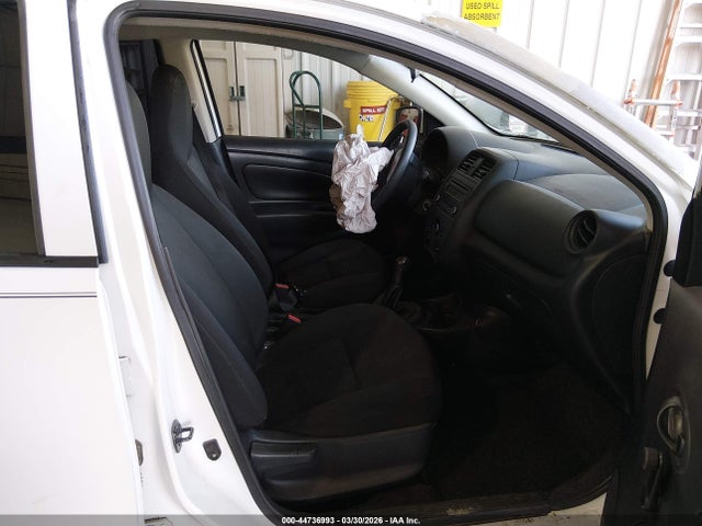 Продаж на аукціоні авто 2017 Nissan Versa 1.6 S, vin: 3N1CN7AP6HL833693, номер лоту: 44736993