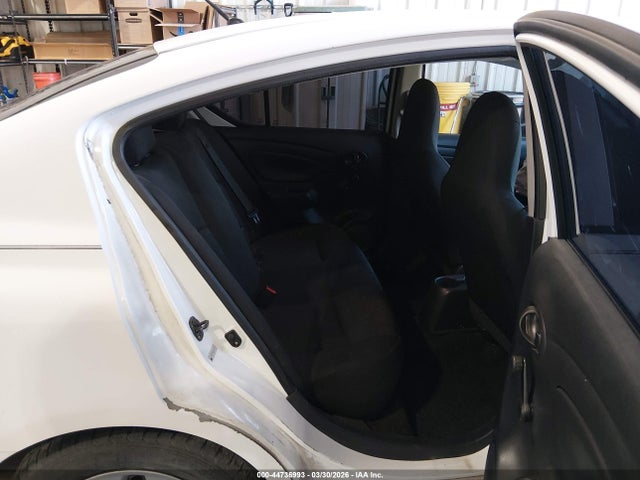 Продаж на аукціоні авто 2017 Nissan Versa 1.6 S, vin: 3N1CN7AP6HL833693, номер лоту: 44736993