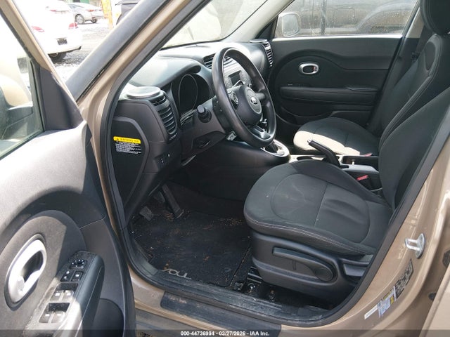 44736994 :رقم المزاد ، KNDJN2A2XE7085333 vin ، 2014 Kia Soul مزاد بيع