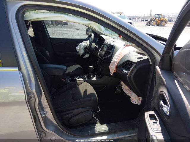 2019 Jeep Cherokee Latitude Fwd მანქანა იყიდება აუქციონზე, vin: 1C4PJLCB4KD312912, აუქციონის ნომერი: 44737004