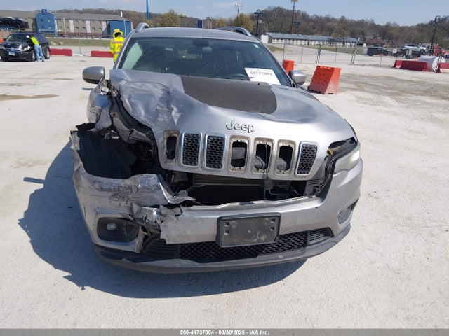 2019 Jeep Cherokee Latitude Fwd მანქანა იყიდება აუქციონზე, vin: 1C4PJLCB4KD312912, აუქციონის ნომერი: 44737004