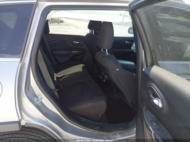 2019 Jeep Cherokee Latitude Fwd მანქანა იყიდება აუქციონზე, vin: 1C4PJLCB4KD312912, აუქციონის ნომერი: 44737004