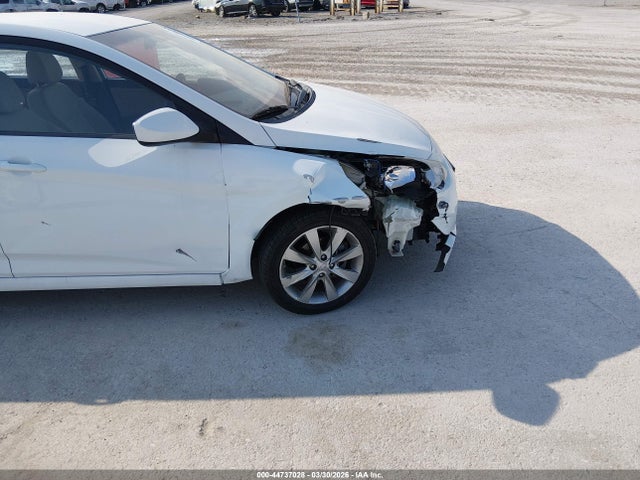 44737028 :رقم المزاد ، KMHCU4AE0CU051302 vin ، 2012 Hyundai Accent Gls مزاد بيع
