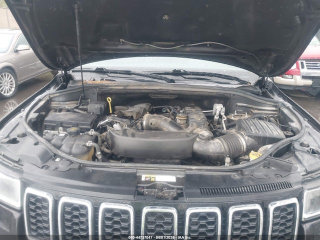44737047 :رقم المزاد ، 1C4RJFBG3JC321175 vin ، 2018 Jeep Grand Cherokee Limited 4x4 مزاد بيع