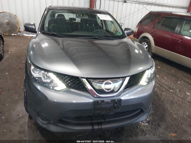 Auction sale of the 2019 Nissan Rogue Sport S, vin: JN1BJ1CP1KW227575, lot number: 44737057