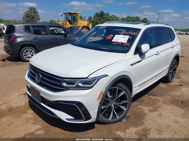 Продаж на аукціоні авто 2022 Volkswagen Tiguan 2.0t Sel R-line, vin: 3VV4B7AX1NM003768, номер лоту: 44737064