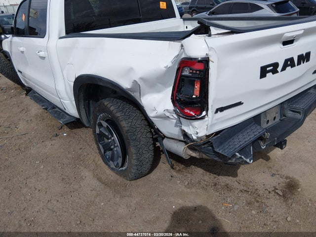 44737074 :رقم المزاد ، 1C6SRFLT5LN215928 vin ، 2020 Ram 1500 Rebel  4x4 5'7 Box مزاد بيع