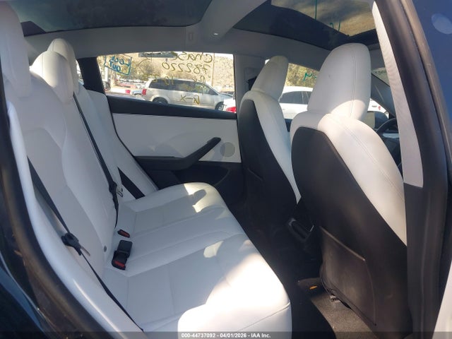 2024 TESLA MODEL 3 5YJ3E1EA3RF782220 Photo 7
