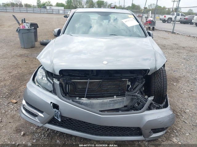 Продаж на аукціоні авто 2012 Mercedes-benz C 250 Sport, vin: WDDGF4HB2CR233118, номер лоту: 44737112