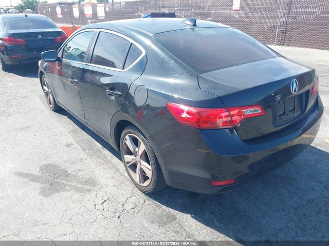 44737149 :رقم المزاد ، 19VDE1F72DE005798 vin ، 2013 Acura Ilx 2.0l مزاد بيع
