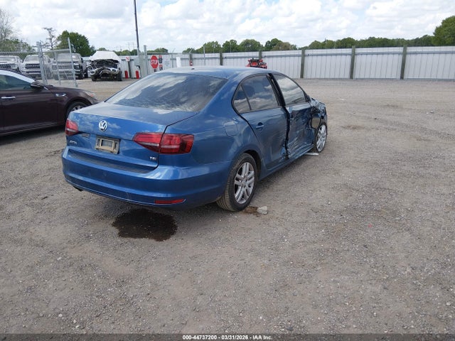 2018 VOLKSWAGEN JETTA 3VW2B7AJ5JM214223 Photo 3