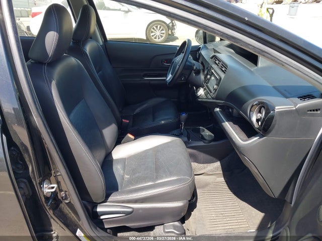 JTDKDTB37G1136071 Toyota Prius C Four
