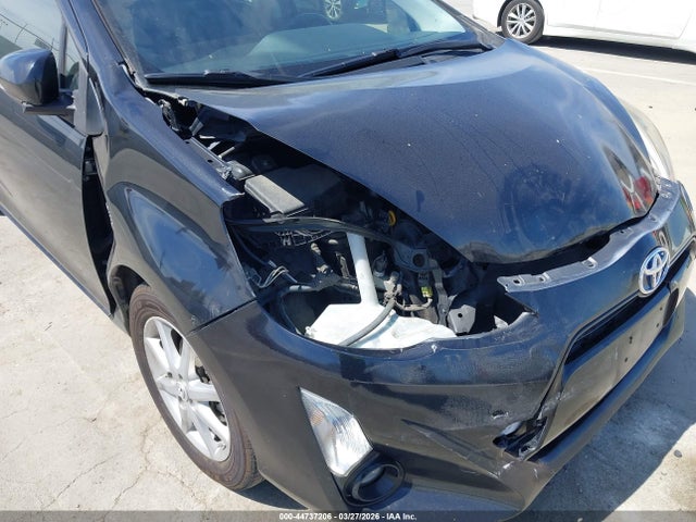 JTDKDTB37G1136071 Toyota Prius C Four