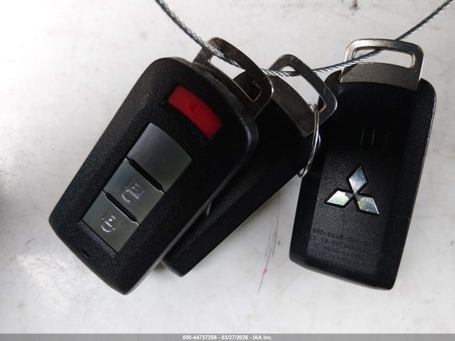 2017 MITSUBISHI OUTLANDER JA4AD3A39HZ029839 Photo 10