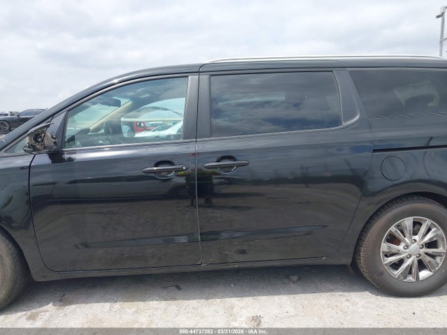 Продажа на аукционе авто 2017 Kia Sedona Lx, vin: KNDMB5C17H6237851, номер лота: 44737282