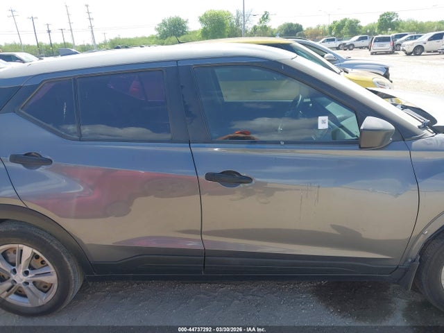 44737292 :رقم المزاد ، 3N1CP5BV2NL476469 vin ، 2022 Nissan Kicks S Xtronic Cvt مزاد بيع