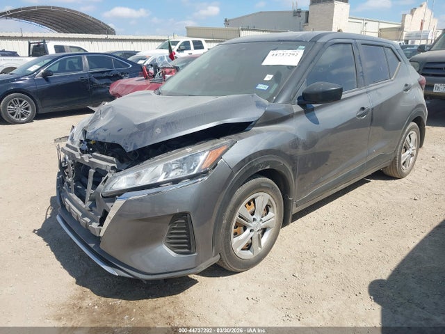 44737292 :رقم المزاد ، 3N1CP5BV2NL476469 vin ، 2022 Nissan Kicks S Xtronic Cvt مزاد بيع
