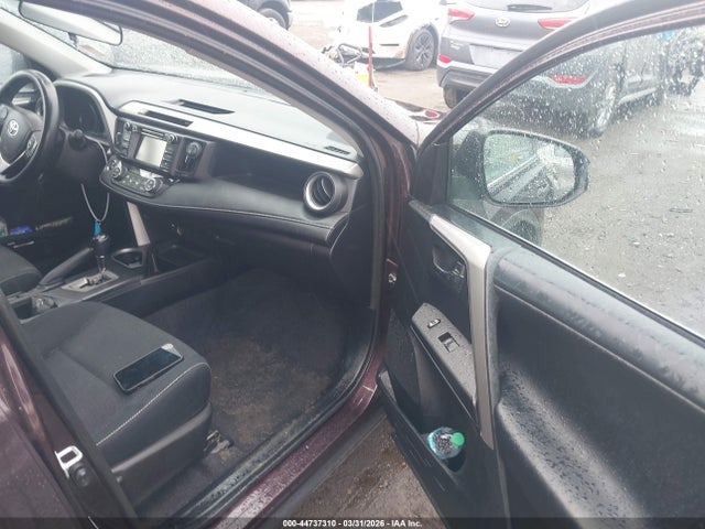 2T3RFREVXHW687235 Toyota Rav4 Xle