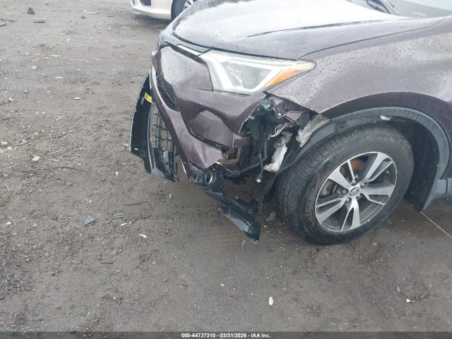 2T3RFREVXHW687235 Toyota Rav4 Xle