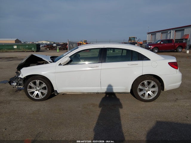 44737320 :رقم المزاد ، 1C3CCBBG9CN109031 vin ، 2012 Chrysler 200 Touring مزاد بيع