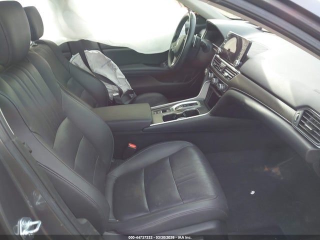 1HGCV3F95MA022924 Honda Accord Hybrid Touring