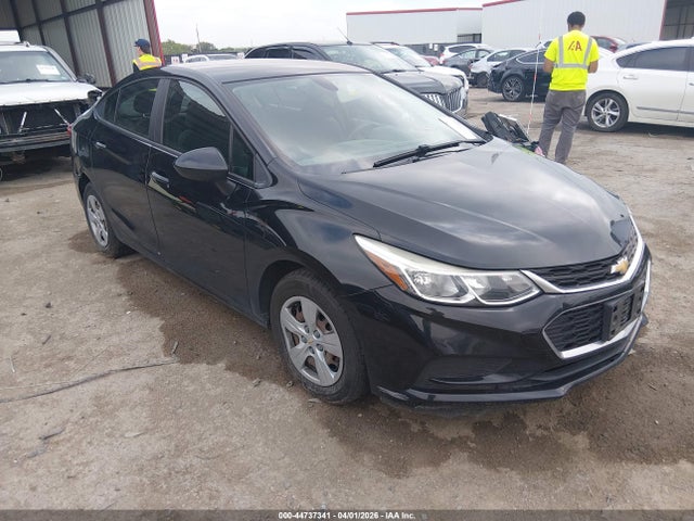 44737341 :رقم المزاد ، 1G1BC5SM7J7175571 vin ، 2018 Chevrolet Cruze Ls Auto مزاد بيع