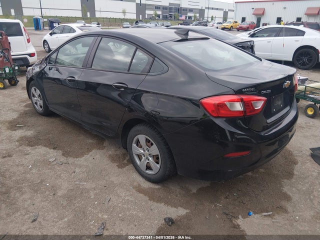 44737341 :رقم المزاد ، 1G1BC5SM7J7175571 vin ، 2018 Chevrolet Cruze Ls Auto مزاد بيع