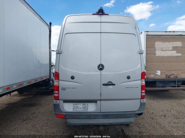 2016 Mercedes-benz Sprinter 3500 High Roof მანქანა იყიდება აუქციონზე, vin: WD3PF4CC0GP208188, აუქციონის ნომერი: 44737342