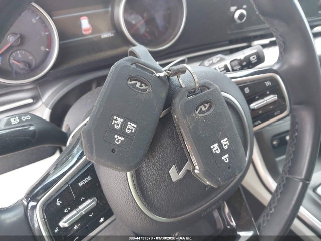 2022 Kia Carnival Mpv Lx Seat Package მანქანა იყიდება აუქციონზე, vin: KNDNB4H34N6111693, აუქციონის ნომერი: 44737370