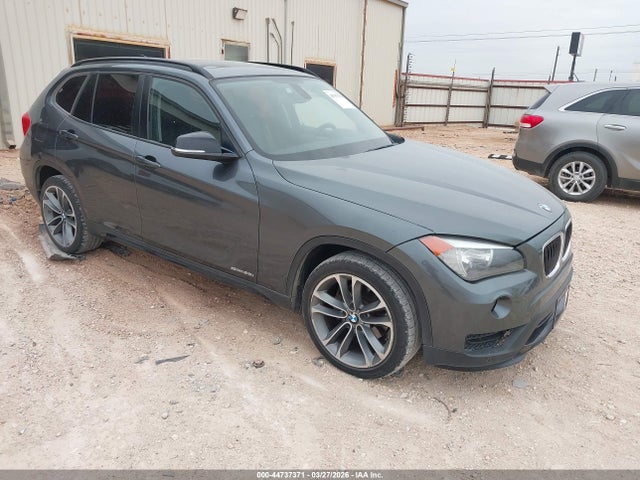 2015 BMW X1 WBAVM1C56FV314977