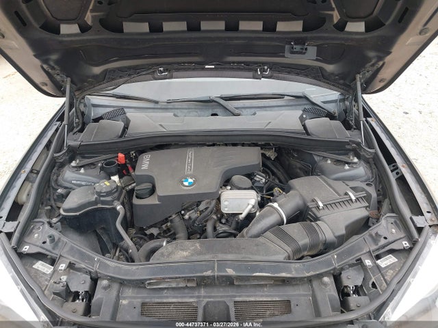 2015 BMW X1 WBAVM1C56FV314977 Photo 9