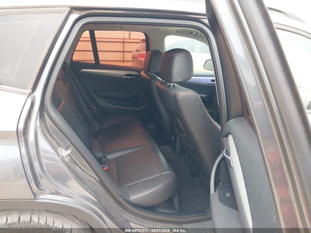 2015 BMW X1 WBAVM1C56FV314977 Photo 7