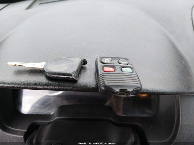 2010 Ford Focus Se მანქანა იყიდება აუქციონზე, vin: 1FAHP3FNXAW271171, აუქციონის ნომერი: 44737381