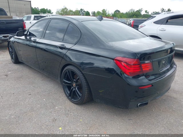 2013 Bmw 740i მანქანა იყიდება აუქციონზე, vin: WBAYA6C52DC995277, აუქციონის ნომერი: 44737390