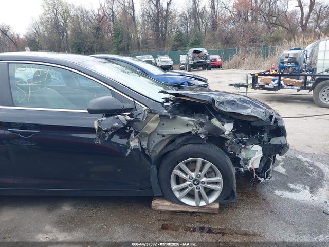 44737392 :رقم المزاد ، 5NPE24AF6GH281048 vin ، 2016 Hyundai Sonata Se مزاد بيع