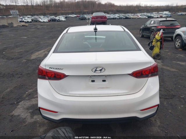 44737395 :رقم المزاد ، 3KPC24A66NE156320 vin ، 2022 Hyundai Accent Sel مزاد بيع