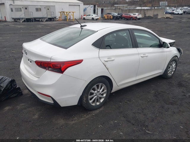 44737395 :رقم المزاد ، 3KPC24A66NE156320 vin ، 2022 Hyundai Accent Sel مزاد بيع